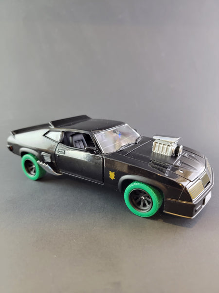 Greenlight - 1973 Ford Falcon XB - The Last of The V8 Interceptor 1/24 Scale *Chase*