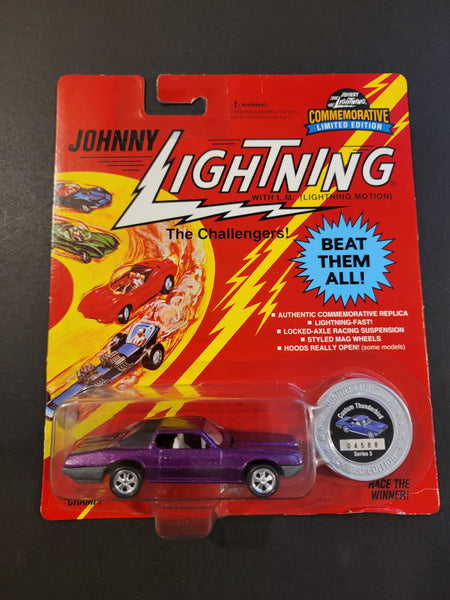 Johnny Lightning - Custom Thunderbird - 1993 Commemorative Limited Edition *Replica*
