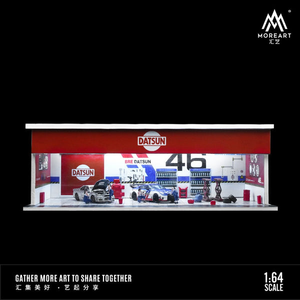 MoreArt - BRE Datsun Maintenance Workshop Scene Diorama w/ Led Lighting *Pre-Order*