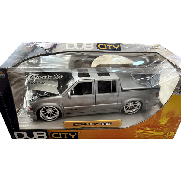 Jada Toys - 2000 Chevy S-10 - 2002 Dub City Series *1/24 Scale*