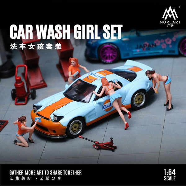 MoreArt - Car Wash Girls Resin Doll Set