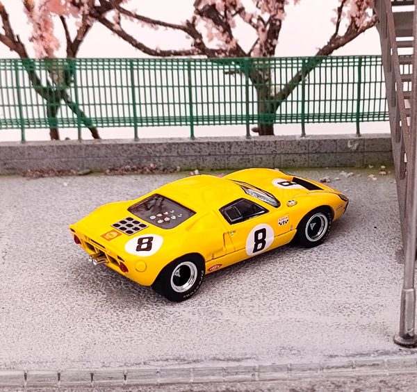 Zoom - Ford GT40 MK1 - Yellow