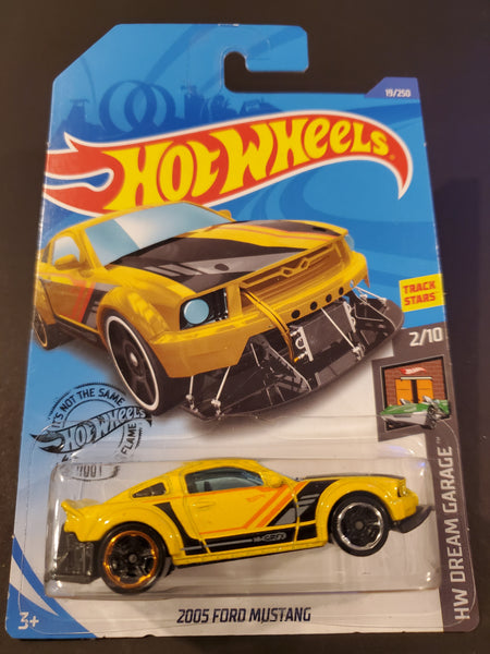 Hot Wheels - 2005 Ford Mustang - 2020