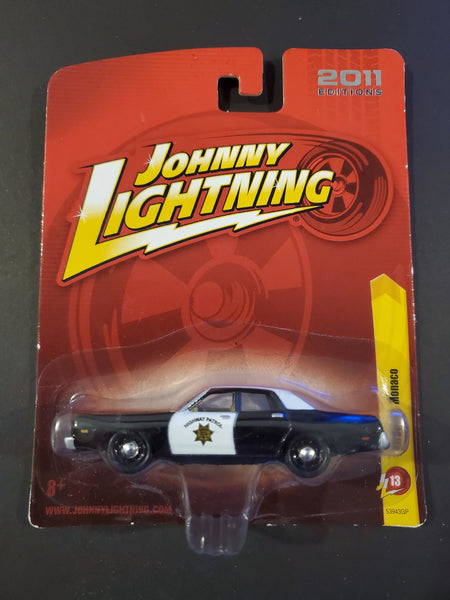 Johnny Lightning - 1977 Dodge Monaco - 2011