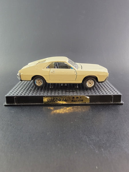 Nacoral - AMX Coupe - Vintage *1:43 Scale*