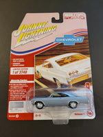 Johnny Lightning - 1965 Chevy Impala SS - 2021 Muscle Cars U.S.A. Series