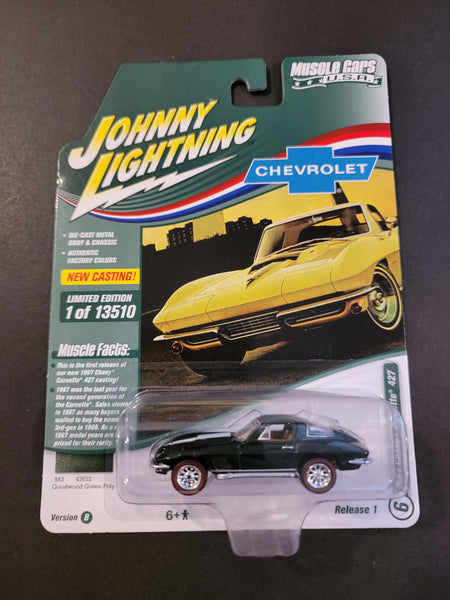 Johnny Lightning - 1967 Chevy Corvette 427 - 2022 Muscle Cars U.S.A. Series