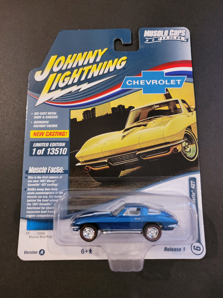 Johnny Lightning - 1967 Chevy Corvette 427 - 2022 Muscle Cars U.S.A. Series