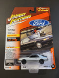 Johnny Lightning - 1986 Ford Mustang SVO - 2022 Classic Gold Series