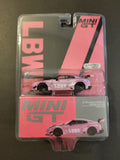 Mini GT - LB-Silhouette Works GT Nissan 35-GT-RR - Passion Pink