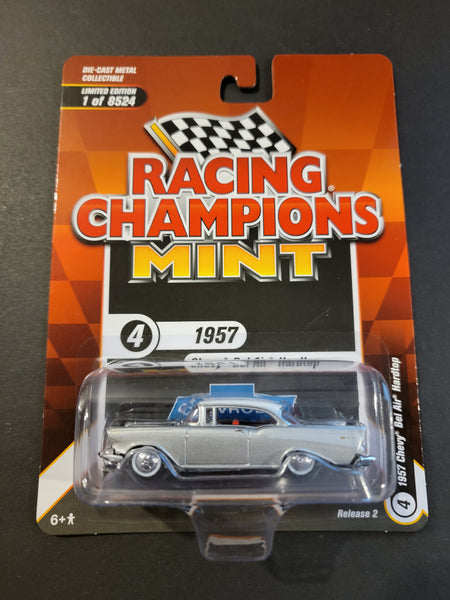 Racing Champions - 1957 Chevy Bel Air Hardtop - 2022 Mint Series