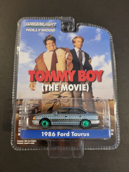 Greenlight - 1986 Ford Taurus - 2023 Hollywood Series *Chase*